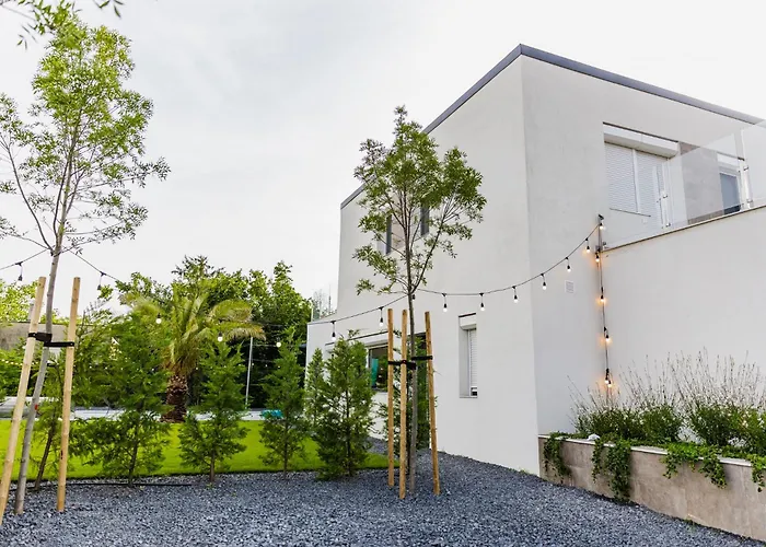 Szabadi Pihenohaz By Bltn Siófok